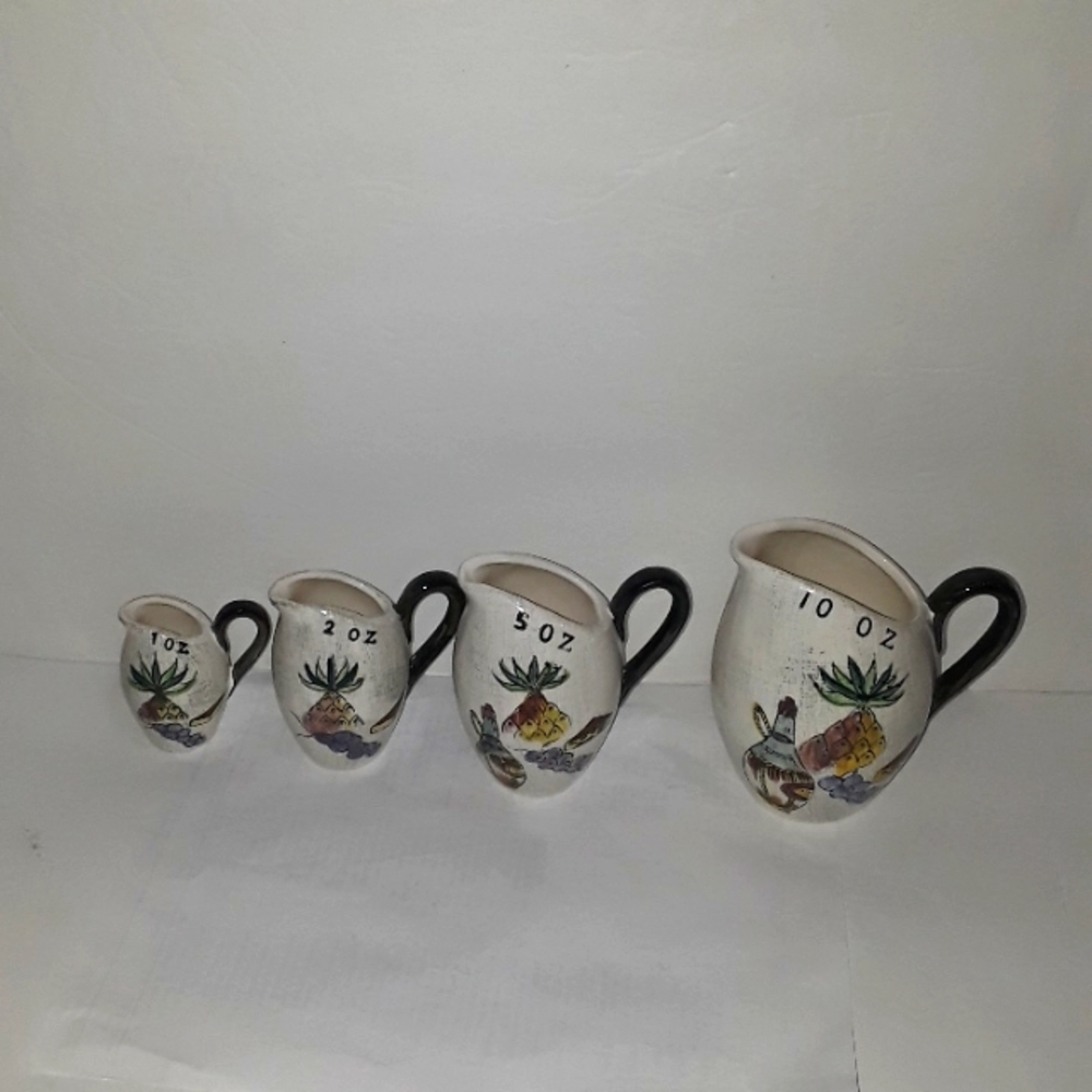 c SET OF 4 VINTAGE JAPAN CERAMIC 1OZ 2OZ 5OZ 10OZ MEASURING CUPS MARKED